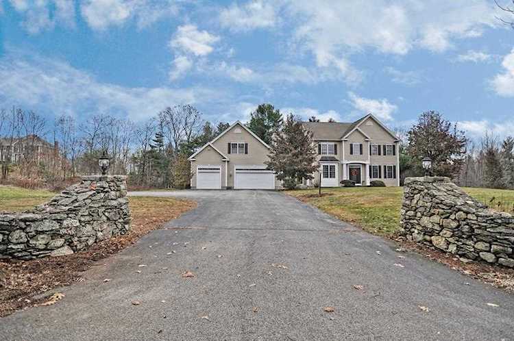 69 Freeman Road Charlton, MA 01507