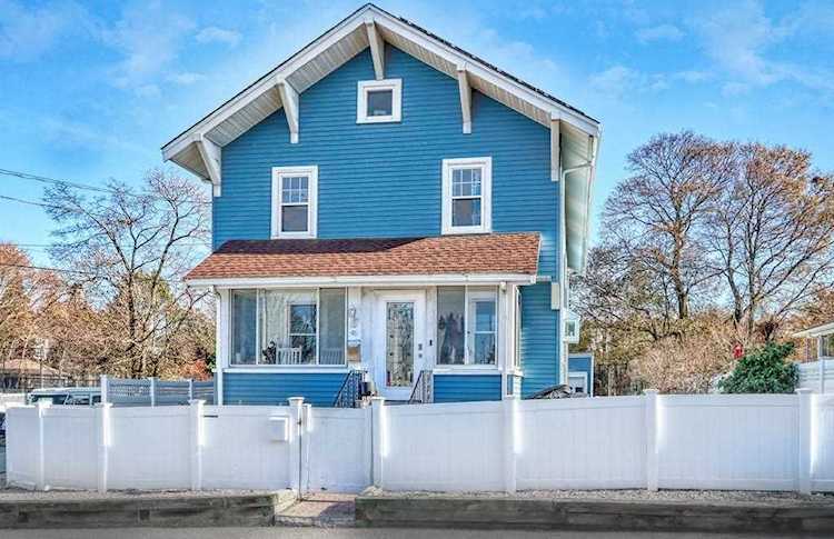 46 Mayflower Rd Quincy, MA 02171
