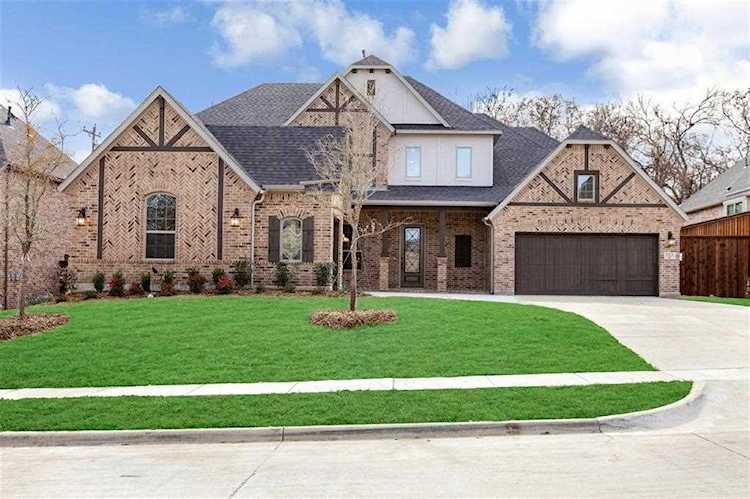 113 Chisholm Trail Highland Village, TX 75077