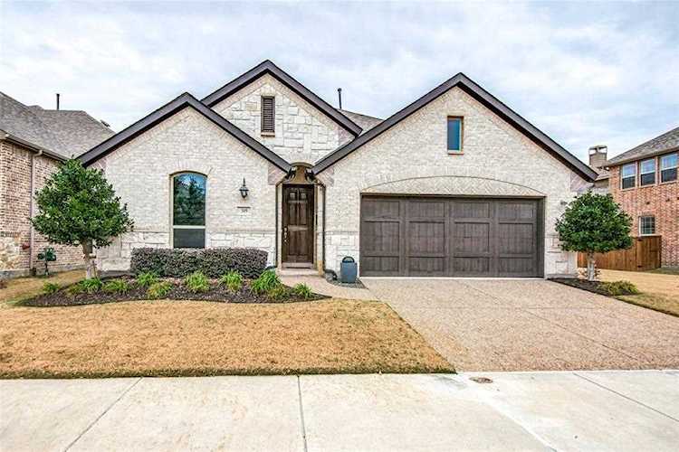 309 Warwick Boulevard The Colony, TX 75056