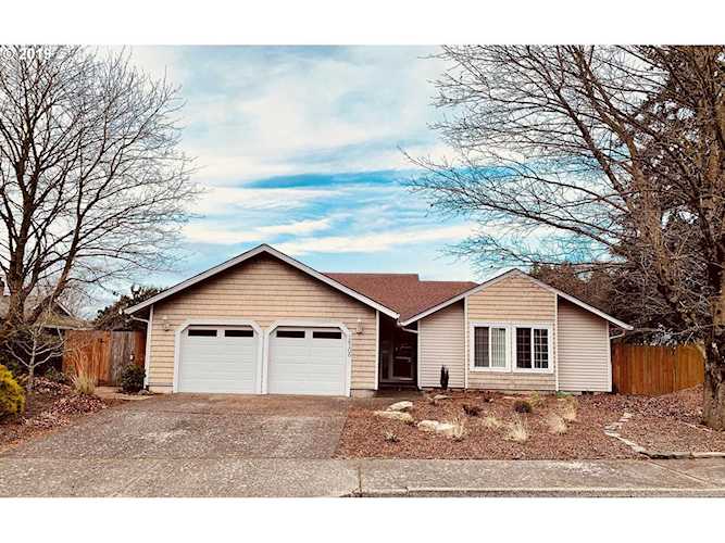 16106 NE 7th St Vancouver, WA 98684 MLS# 19476638 | PNWR.com Photo 1