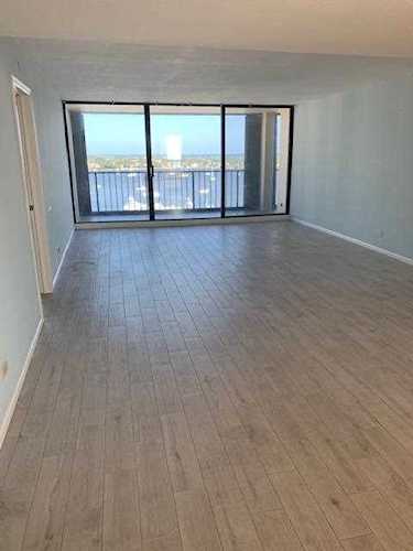 136 Lakeshore Drive #T-11 North Palm Beach, FL 33408