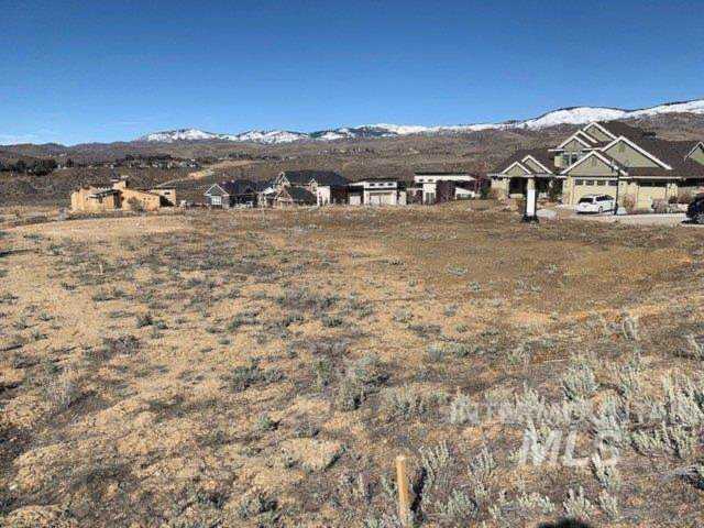 2575 N Heavens Way Boise, ID 83702