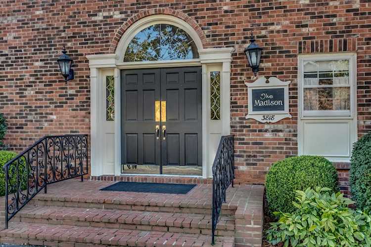 3818 Washington Square #3 Louisville, KY 40207 | MLS 1546247 Photo 1