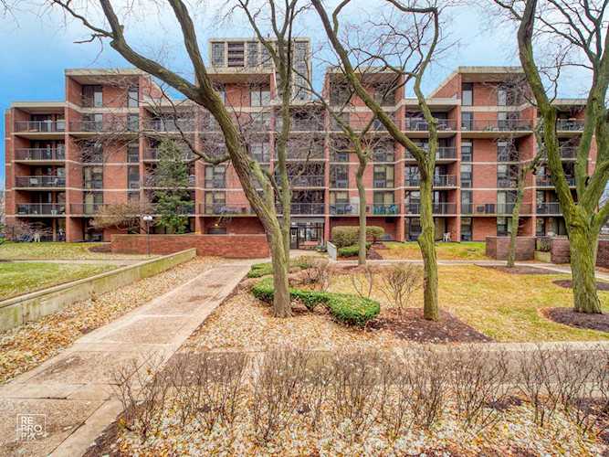2941 S Michigan Ave #107 Chicago, IL 60616