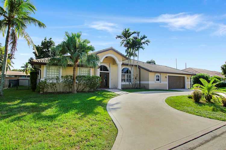 4732 Cypress Drive Boynton Beach, FL 33436
