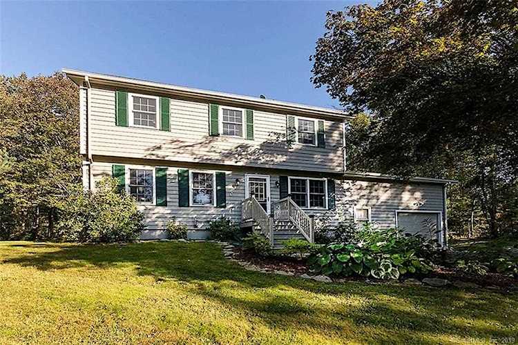 41 Deerfield Lane Bethany, CT 06524 | MLS 170220853 Photo 1
