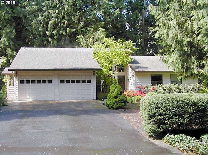 15519 NE 181st Loop Brush Prairie, WA 98606
