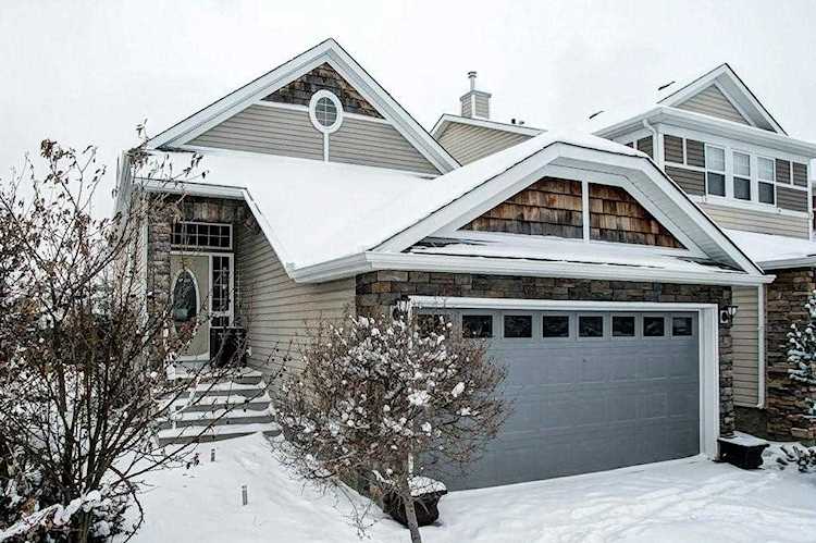 254 Cougar Plateau Mews SW Calgary, AB T3H 5S2