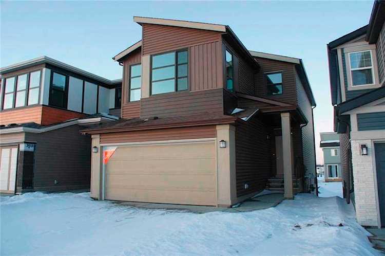 25 Howse Place NE Calgary, AB T3P 0V3