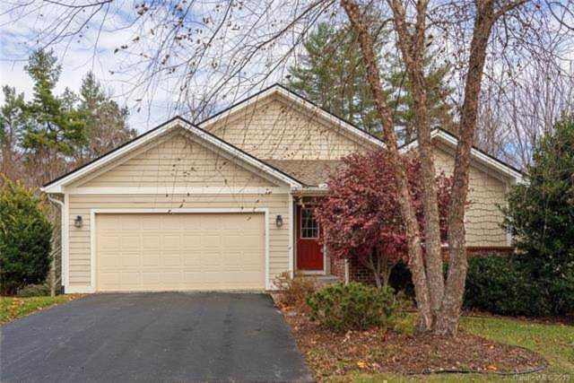 114 Little Fox Ln Fletcher, NC 28732