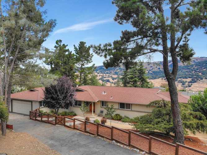 17280 Lakeview Drive Morgan Hill, CA 95037 | MLS 52205348 Photo 1