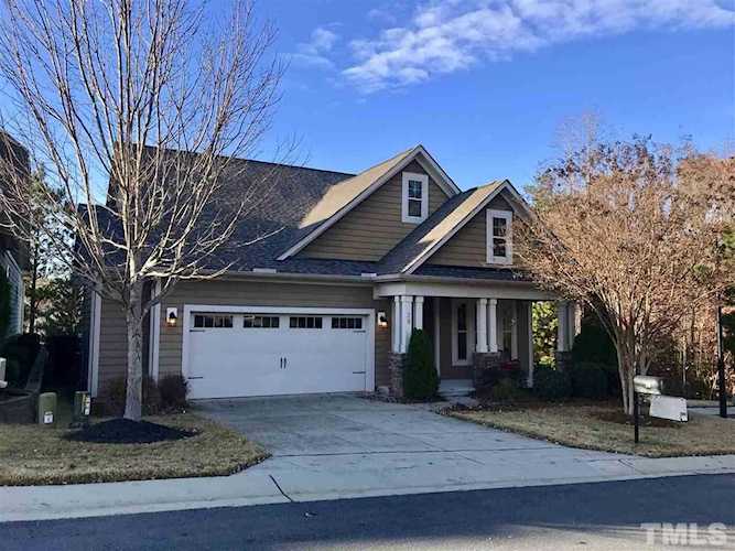 39 Sassafras Lane Clayton, NC 27527