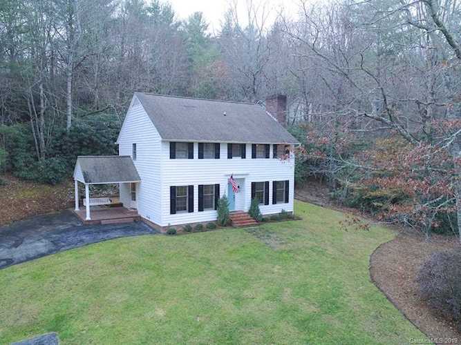 114 Wildflower Rd Spruce Pine, NC 28777