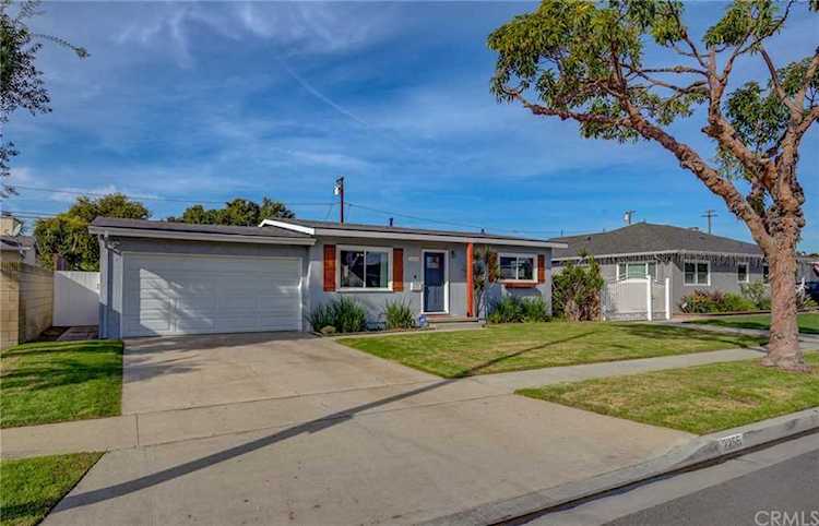 2255 San Vicente Avenue Long Beach, CA 90815