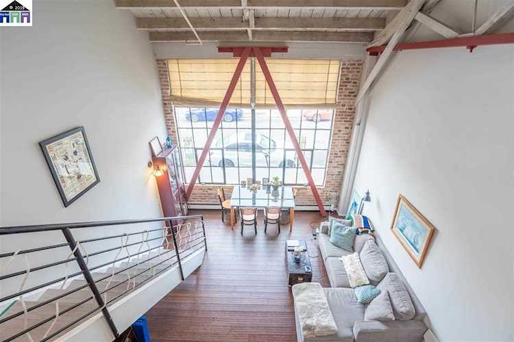 1018 4Th Ave Oakland, CA 94606 | MLS 40890072 Photo 1