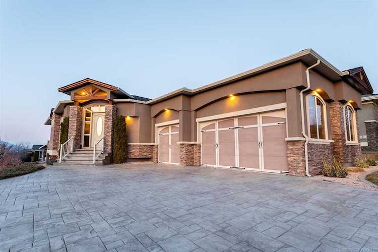 603 Arbor View Drive Kelowna, BC V1W4Z7