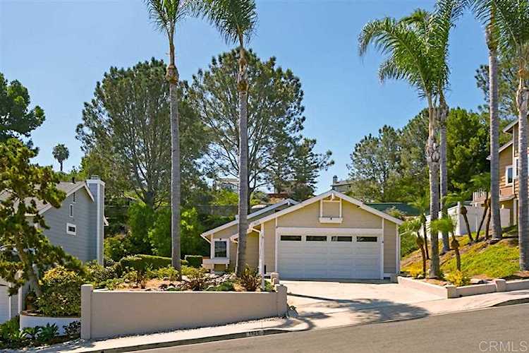 1825 Palisades Dr Carlsbad, CA 92008