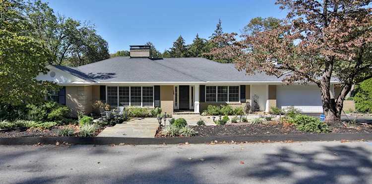 511 Ridgewood Rd Louisville, KY 40207 | MLS 1545694 Photo 1