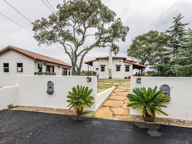 27440 Sherlock Court Los Altos Hills, CA 94022 | MLS 52197520 Photo 1
