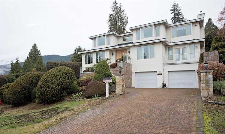 2605 Skilift Place West Vancouver, BC V7S 2T6