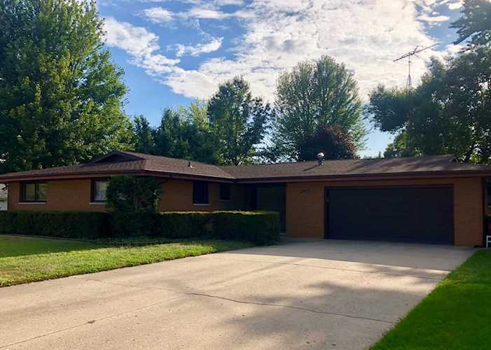 420 N 1st Ave Coal City, IL 60416