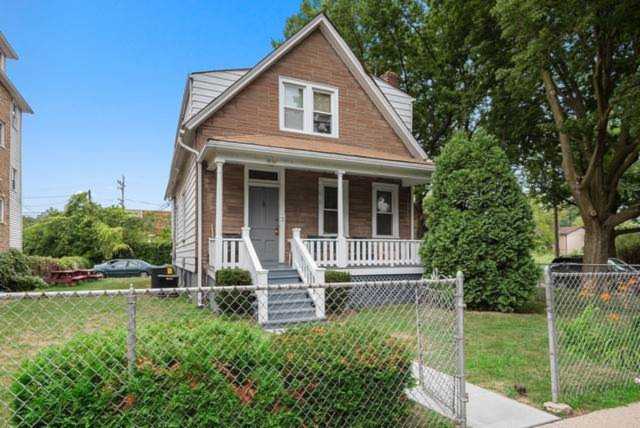 1944 Jackson Ave Evanston, IL 60201