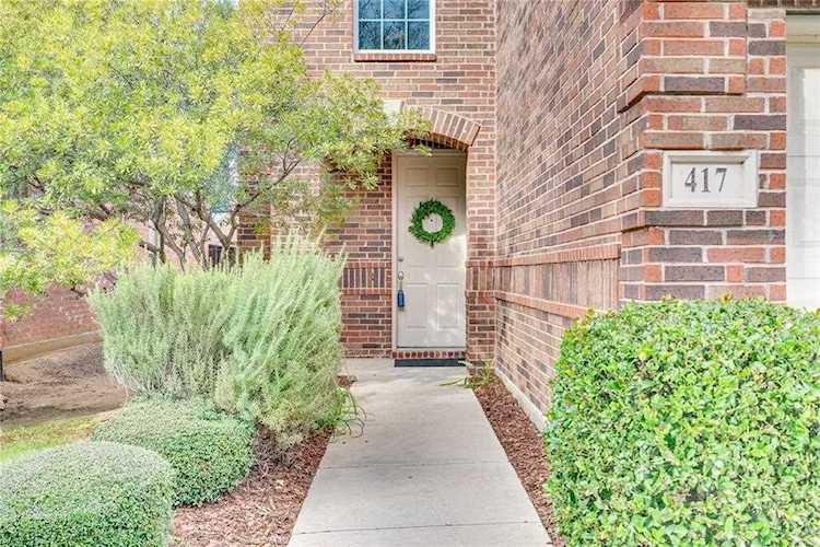 417 Perkins Drive Lantana, TX 76226