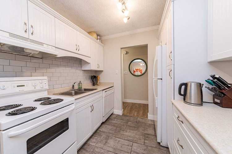 150 E 5th Street #306 North Vancouver, BC V7L 1L5