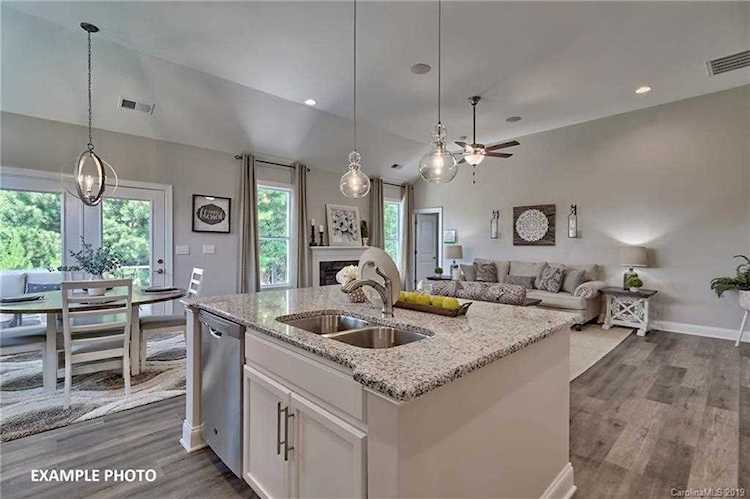 334 Willow Tree Dr Rock Hill, SC 29732 | MLS 3573380 Photo 1
