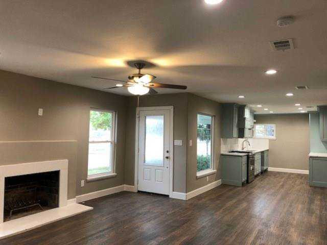 625 Peavy Road Dallas, TX 75218