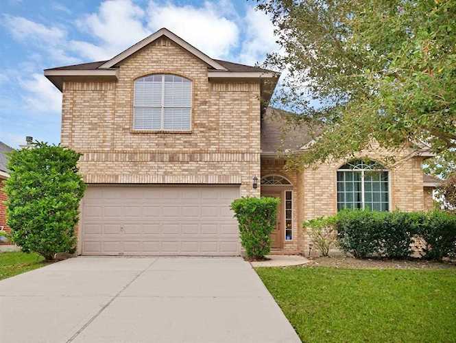 7106 Winter Blossom Dr Humble, TX 77346