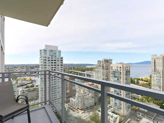 1455 Howe Street #2201 Vancouver, BC V6Z 1C2