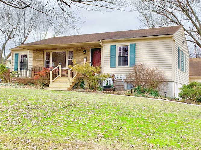 2913 Alice Bell Rd Knoxville, TN 37917