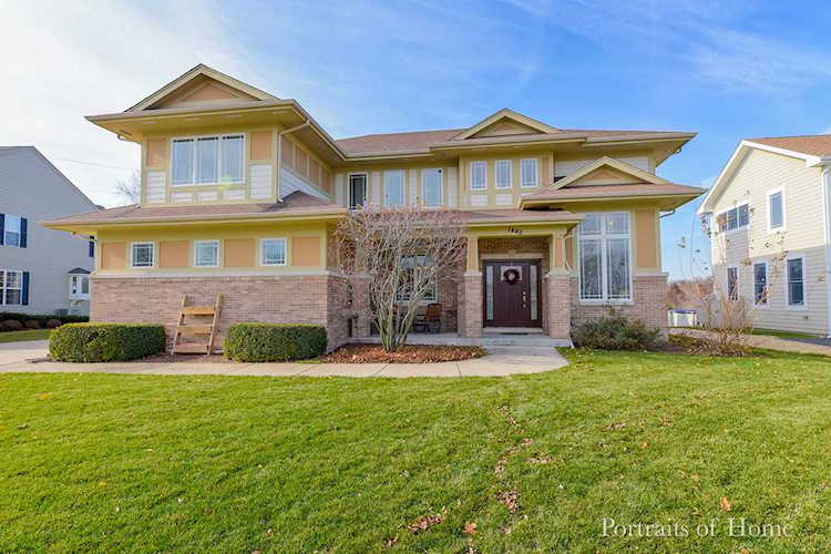1448 Blume Dr Elgin Il 60124 Mls 10586723