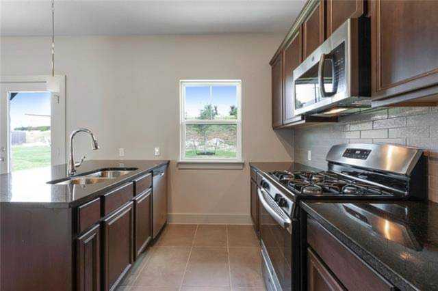 2120 Local Rebel Loop Leander, TX 78641