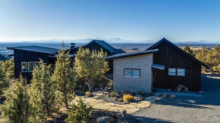 15997 Hope Vista Drive Powell Butte, OR 97753