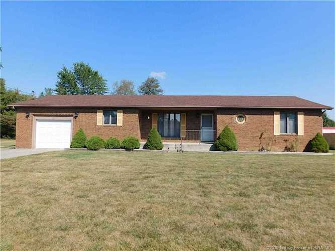 80 Northfield Dr Scottsburg, IN 47170