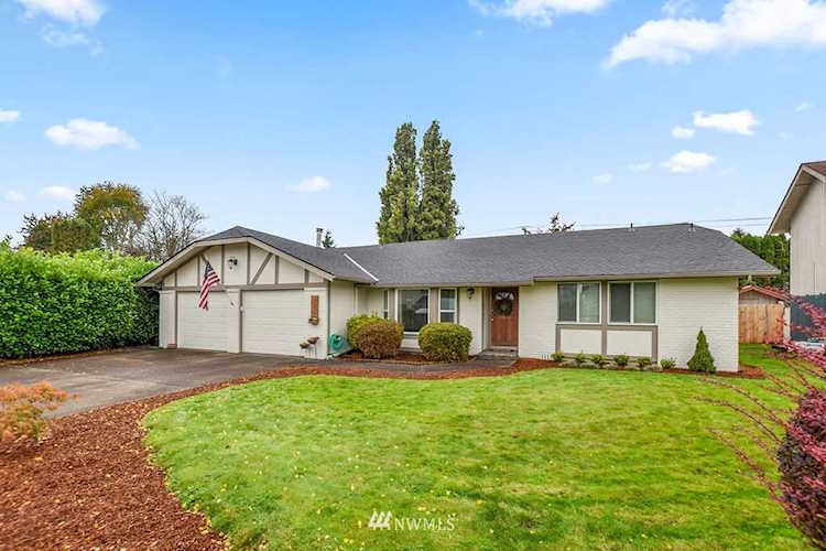 126 Villa Rd Kelso, WA 98626 | MLS ® 1532600 Photo 1