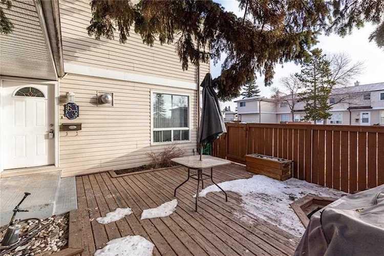 1155 Falconridge Drive NE #63 Calgary, AB T3J 1E1