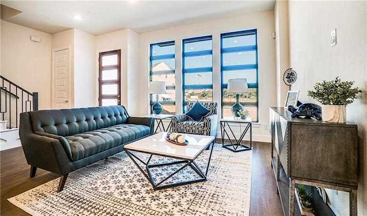 8269 Laflin Lane Dallas, TX 75231