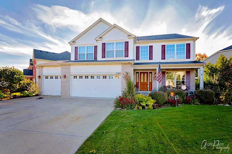 1286 S Wild Meadow Rd Round Lake, IL 60073