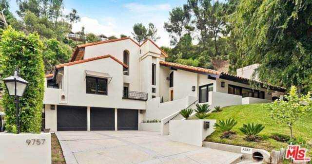 9757 Apricot Lane Beverly Hills, CA 90210