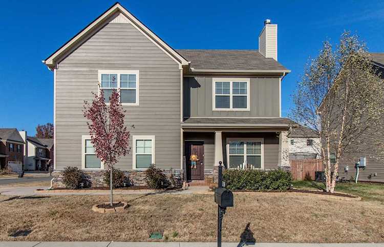5240 Nancy Seward Dr Murfreesboro, TN 37129 | MLS 2100602 Photo 1