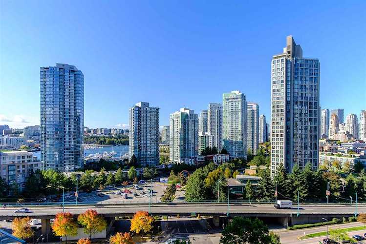 89 Nelson Street #1305 Vancouver, BC V6Z 0E7