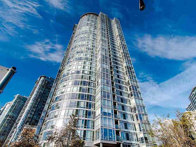 1033 Marinaside Crescent #2901 Vancouver, BC V6Z 3A3