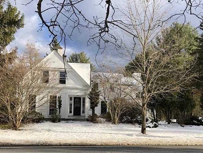 677 River St, Norwell, MA 02061 - $485,000 - MLS#72595546 Photo 1