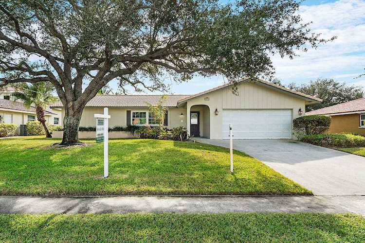 1918 Ascott Road North Palm Beach, FL 33408