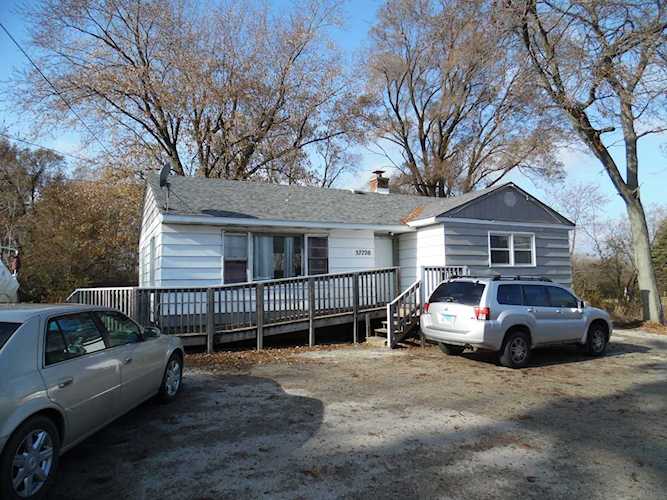 37720 N Green Bay Rd Beach Park, IL 60087