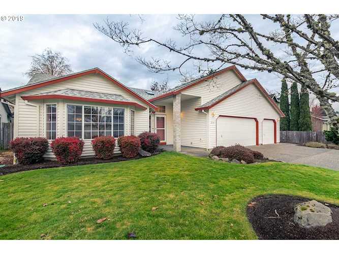 204 NE 136th St Vancouver, WA 98660 MLS# 19083681 | PNWR.com Photo 1